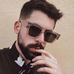 Lunettes de soleil carrées surdimensionnées tendance vintage pour hommes et femmes, avec logo personnalisé, de haute qualité, monture large, verres plats, protection UV400 - Product Image 4