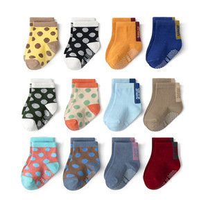 12 pares de <span class=keywords><strong>Calcetines</strong></span> antideslizantes para niños, <span class=keywords><strong>calcetines</strong></span> bonitos con patrón de dibujos animados para niños y niñas - Product Image 5