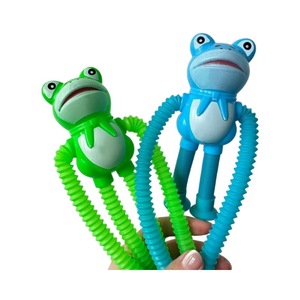 Frog <b>Stretching</b> Tube <b>Toy</b> With Suction Cup Telescopic Design For Stress Relief And Playtime Fun Unisex Age 5 7 Years - Product Image 4