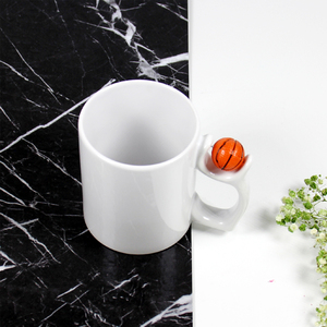 Taza de Cerámica Blanca Lisa de 11 oz para Sublimación, con Asa de Baloncesto/Fútbol, con Cuchara, Taza de Café Creativa para Regalo de Jubilación - Product Image 5
