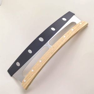 Cortador de <span class=keywords><strong>Pizza</strong></span> Directo de Fábrica, Mango de Madera, Cortador de <span class=keywords><strong>Pizza</strong></span> Semicircular de Acero Inoxidable - Product Image 4