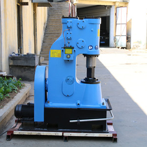 Martello Pneumatico per Forgiatura C41-25, Macchina per Forgiatura Metalli, Attrezzatura per Fabbri in Vendita - Product Image 4
