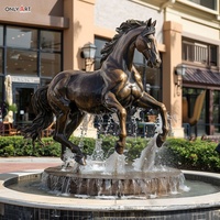 Shopping hôtel décor extérieur grand métal Animal cheval Statue piscine annulaire grandeur nature Bronze galop cheval Sculpture fontaine