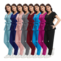 Ensemble de blouses d'infirmière roses pour femmes, col en V, fermeture éclair et ceinture, manches courtes, uniforme médical, vêtements de travail d'hôpital, coupe ajustée, haut et pantalon