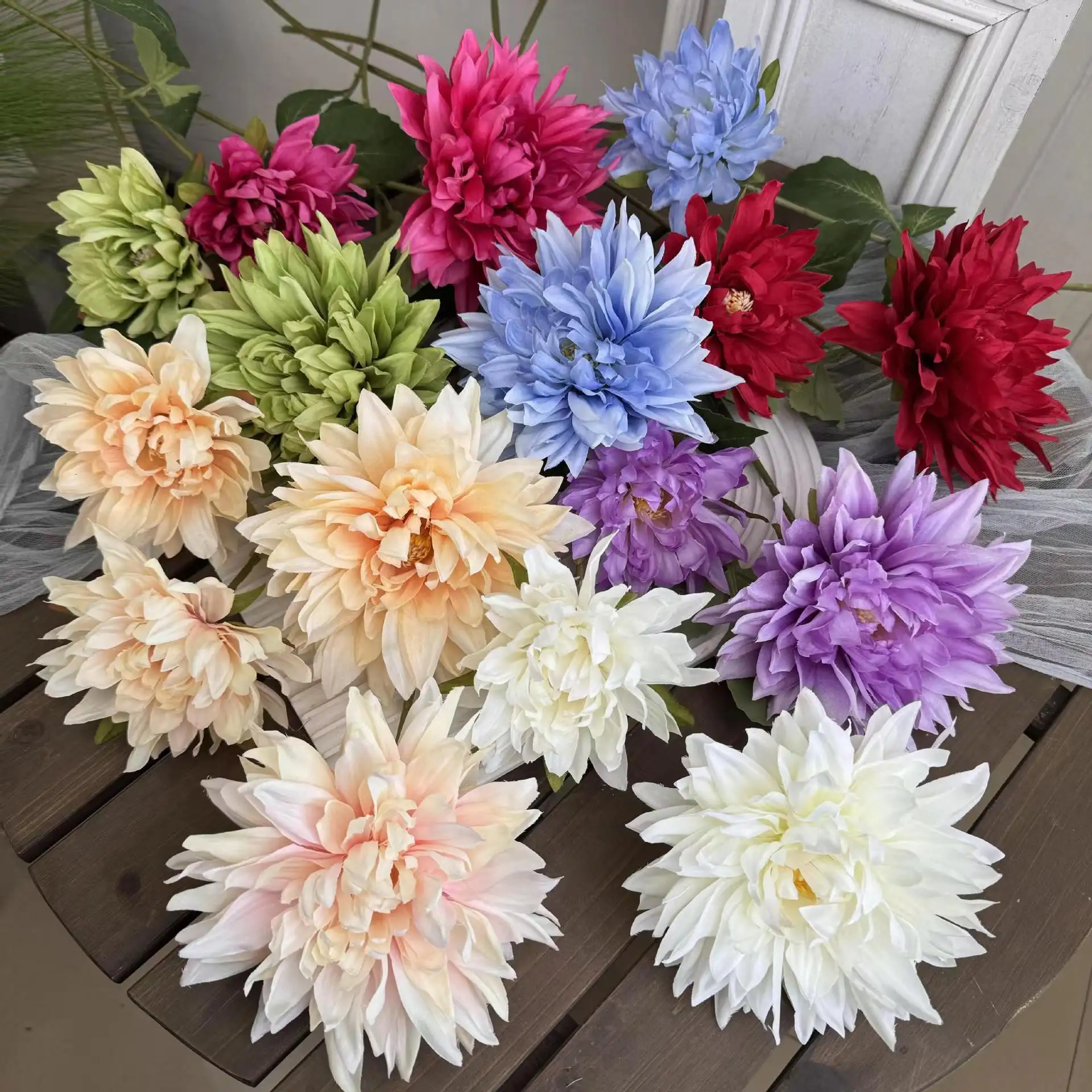 New 2 Piece Dahlia Silk Artificial Flowers for Easter Wedding Decorations Indoor Home Living Room Ornaments Wholesale Available