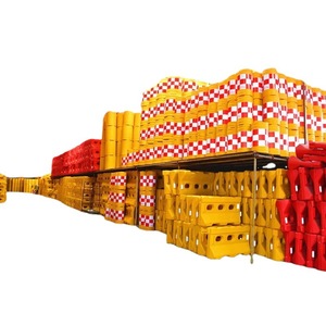 Barreras de seguridad redondas de plástico rellenables con agua Daehee Transportation para la construcción de carreteras municipales - Product Image 3