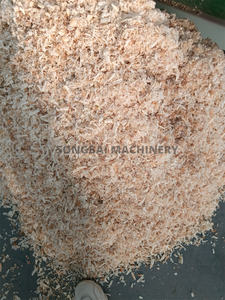 Broyeur de bois automatique haute performance 2025 pour copeaux de bois et sciure de bois pour litière de porcs – Haute efficacité et facilité d'utilisation - Product Image 5