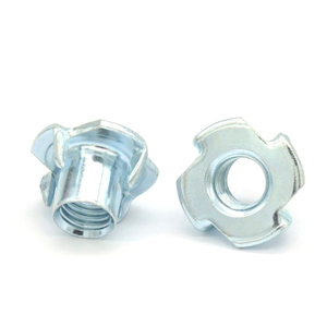 Écrous en T DIN1624 M4 M5 <span class=keywords><strong>M6</strong></span> M8 M10 en acier au carbone avec griffes, écrous à quatre griffes zingués pour meubles, écrous d'insertion pour bois - Product Image 3