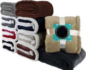 Couverture en polaire tricotée imperméable pour chien et chat, utilisable en toutes saisons, protection anti-fuite en polaire Sherpa pour couvrir le canapé - Product Image 5
