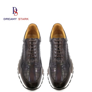 Chaussures de mariage en cuir véritable de vache avec motif animalier italien, logo personnalisé, fabriquées à la main, baskets pour hommes, respirantes, légères et confortables - Product Image 4