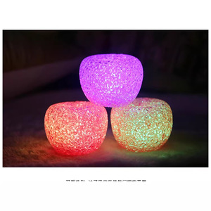Luz nocturna de cristal con forma de manzana, multicolor, LED con cambio de color, control táctil, funciona con pilas, forma redonda de plástico, para decoración de dormitorio o escritorio. - Product Image 2