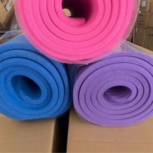 Tapis de yoga à impression personnalisée tapis de yoga antidérapant de marque privée mat d'exercice écologique 8Mm - Product Image 6