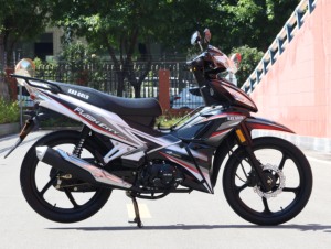 <span class=keywords><strong>Moto</strong></span> Cub à essence de haute qualité Fast Rider Flash City 50cc/110cc/<span class=keywords><strong>125cc</strong></span> avec embrayage semi-automatique >80 km/h Vitesse maximale optimale - Product Image 4