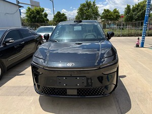Toyota BZ3X 2026, Vehículo Eléctrico SUV con Tracción en las Cuatro Ruedas, Color Plateado, Autonomía de 601-700 km, para Adultos - Product Image 3