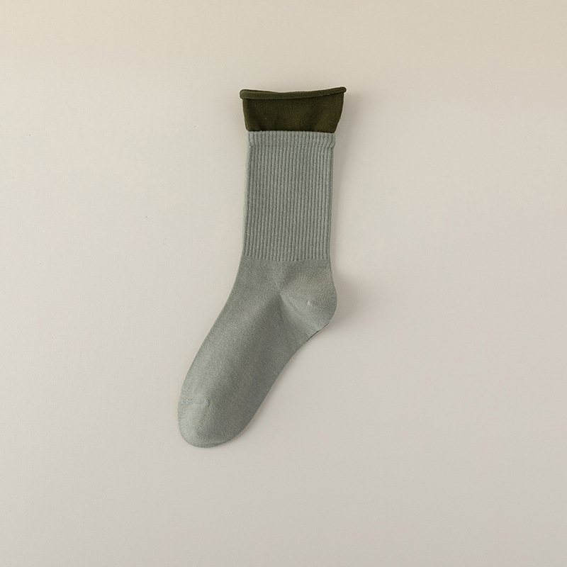 Gris-vert