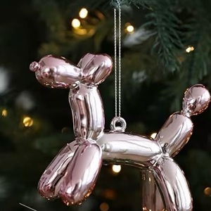 Vente en gros d'ornements de Noël en plastique rose brillant de haute qualité, respectueux de l'environnement, en forme de dessin animé, à suspendre, pour les fêtes de Noël - Product Image 5