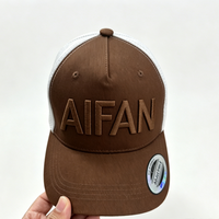 Casquettes Trucker Personnalisées en Gros avec Logo Brodé, Casquettes Courbées 5 Panneaux en Sergé et Maille, Écussons et Logos Personnalisés Courants