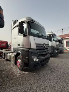 Camión Tractor <span class=keywords><strong>Mercedes</strong></span> Benz <span class=keywords><strong>Actros</strong></span> C Usado, 580HP, 6x4, Suspensión Neumática, Cabeza Tractora de Segunda Mano en Venta - Product Image 2