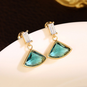 Orecchini Vintage a Forma di Ventaglio, Eleganti Gioielli per Orecchie in Stile Reale, per Donne, Feste, Uso Quotidiano, Accessorio Regalo per Abiti - Product Image 5