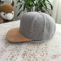 Cappello da Baseball in Feltro a 6 Pannelli con Visiera Piatta, Ricamato, Regolabile con Fibbia in Metallo, per Golf, Outdoor, Trekking, Classico e Resistente