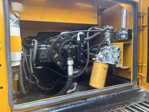 เครื่องขุด SY215c ที่ใช้แล้วมีน้ำหนัก6ตันส่วนประกอบสำคัญรวมถึงแบริ่งเกียร์ของเครื่องยนต์ - Product Image 2