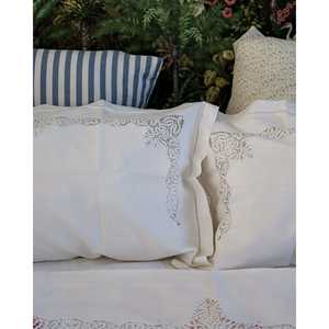 Sábanas Ajustables y Planas para Cama Doble Pietrochianese con Elegante Detalle de Encaje - Product Image 2