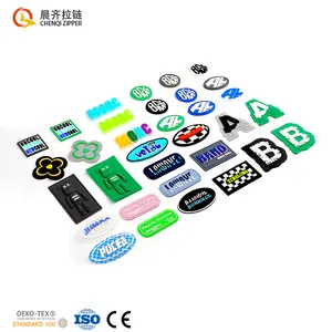 Nhãn Cao Su Pvc Cắt Chết 2D Logo Dập Nổi Nhiều Màu Tùy Chỉnh Thời Trang Nhãn Hàng May Mặc Bằng Silicon Mềm