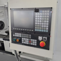 Torno CNC de Alta Precisión CK6140-750, Automático y de Servicio Pesado, con Bancada Plana para Mecanizado de Ejes, Engranajes, Bridas y Piezas Metálicas