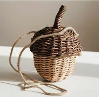 Sac mignon Sacs et paniers en forme de glands en rotin tressé à la main petit panier de rangement en forme de fruit