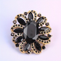 Broche créative tendance en strass, fleur en forme de diamant, accessoires vestimentaires pour femmes, corsage, cadeau, épingles