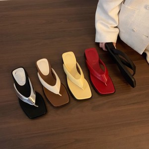 Nouvelles sandales plates décontractées japonaises style niche pour <span class=keywords><strong>femme</strong></span>, légères et idéales pour l'été - Product Image 1