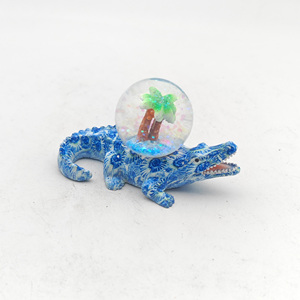 Globo de Agua Personalizado de Poliresina con Diseño de Cocodrilo y Rana en Bicicleta, Impresión por Transferencia de Agua, Globo de Nieve - Product Image 4