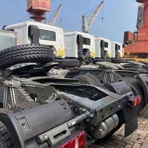 Camiones Howo 6X4 LHD/RHD, Camión Tractor Sinotruk 6X4 de 400 <span class=keywords><strong>Hp</strong></span> y 371 <span class=keywords><strong>Hp</strong></span> - Product Image 3