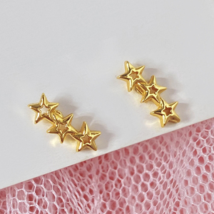 พร้อมส่ง ต่างหูดาวเล็กๆ ดีไซน์น่ารัก ชุบทอง 18K สำหรับผู้หญิง - Product Image 2