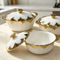 Soupière en porcelaine de luxe avec bordure dorée et décor en relief, avec couvercle, pour hôtel, restaurant, buffet, traiteur, banquet, service de table