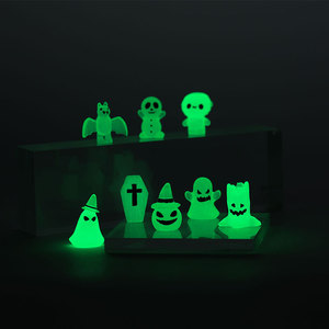Mini adornos de jardín Halloween brillan en la oscuridad fantasma esqueleto Micro paisaje Halloween resina artesanía - Product Image 6
