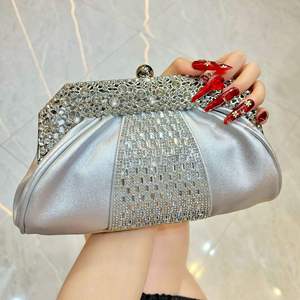 Sacs fourre-tout de luxe pour femmes, sacs à main de soirée en cuir PU avec chaîne en cristal, pochettes de soirée pour femmes - Product Image 2