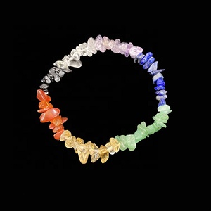 Venta caliente 7 Chakra Crystal Healing Chip Gemstone Stretch Bracelet Stones - Product Image 1