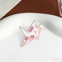 Broche en métal émaillé style origami grue chinoise artistique, motif fleur de cerisier, en alliage de zinc plaqué argent, pour sac à dos et veste