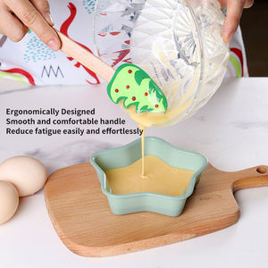Coffret <span class=keywords><strong>cadeau</strong></span> de cuisson de Noël à faible quantité minimale de commande Mini rouleau à pâtisserie en silicone sans BPA emporte-pièce pinces alimentaires fouet et spatule pour enfants - Product Image 2