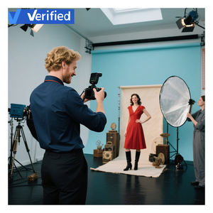<span class=keywords><strong>Studio</strong></span> photo professionnel offrant des services de photographie vidéo pour les vêtements, les accessoires, les photos de produits, photographie sur fond blanc - Product Image 3