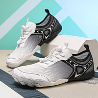 Chaussures aquatiques légères, respirantes, antidérapantes et douces, nouvelle conception 2025, pour la natation et la marche pieds nus dans l'eau