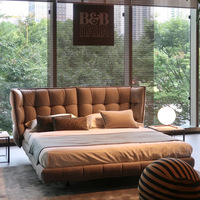 Husk Bed Lit moelleux moderne haut de gamme de 1.95m au design italien avec cadre en bois et tête de lit en cuir véritable pour la chambre principale