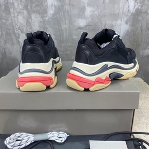 Chaussures de sport respirantes en mesh de marque de luxe, chaussures de marche décontractées et tendance à semelle épaisse - Product Image 5