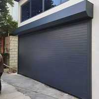 Porte de garage à enroulement automatique en aluminium, design moderne, isolée, avec volet roulant