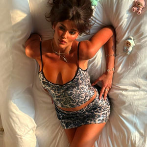 Conjunto de 2 Piezas para Mujer, Sexy, con Lentejuelas y Estampado de Leopardo, Falda y Top sin Mangas, Estilo Bodycon, para Fiesta Nocturna en Club - Product Image 3