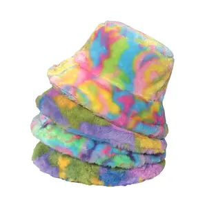 Heißer Verkauf neuer Herbst und Winter kalter Hut dicker warmer Becken hut Plüsch Regenbogen Tie-Dye Fischer hut