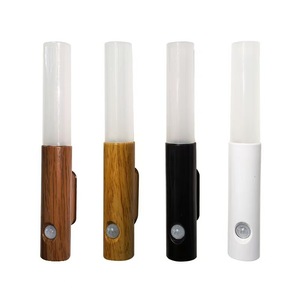 Veilleuse LED moderne à recharge USB avec capteur <span class=keywords><strong>de</strong></span> mouvement intelligent pour éclairage <span class=keywords><strong>de</strong></span> chevet, armoire et maison - Product Image 1