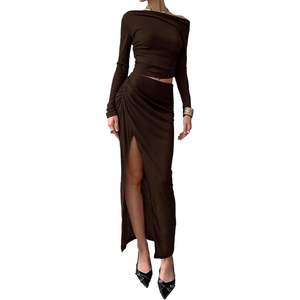 Ensemble sexy personnalisé 2026 pour femme : haut court à épaules dénudées et jupe longue fendue taille haute, manches longues, en tissu à mémoire de forme, tenue de soirée - Product Image 4