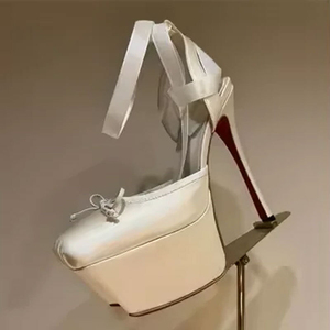 รองเท้าส้นสูงแบบแพลตฟอร์มผ้าไหมสำหรับผู้หญิง สีใหม่ ส้นเข็ม ปลายเท้าทรงเหลี่ยม ประดับโบว์ด้านหน้า สายรัดข้อเท้าแบบไขว้  ทรงกว้าง เหมาะสำหรับใส่กับชุดเดรส - Product Image 5